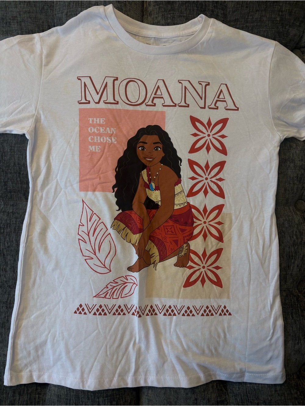 ADD-ON ITEM ONLY*** READ BELOW BEFORE PURCHASING Disney White Moana Graphic Tee